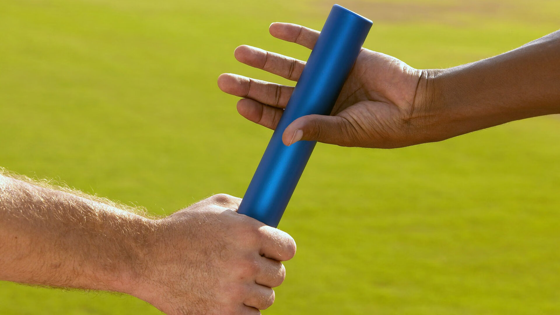 英超联赛直播评论多语言化对国际覆盖效果观察,英超评论员